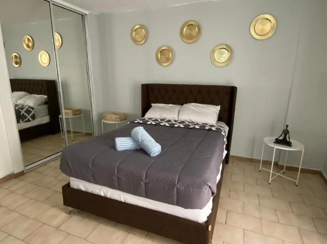 St Tropez Lejlighed San Juan